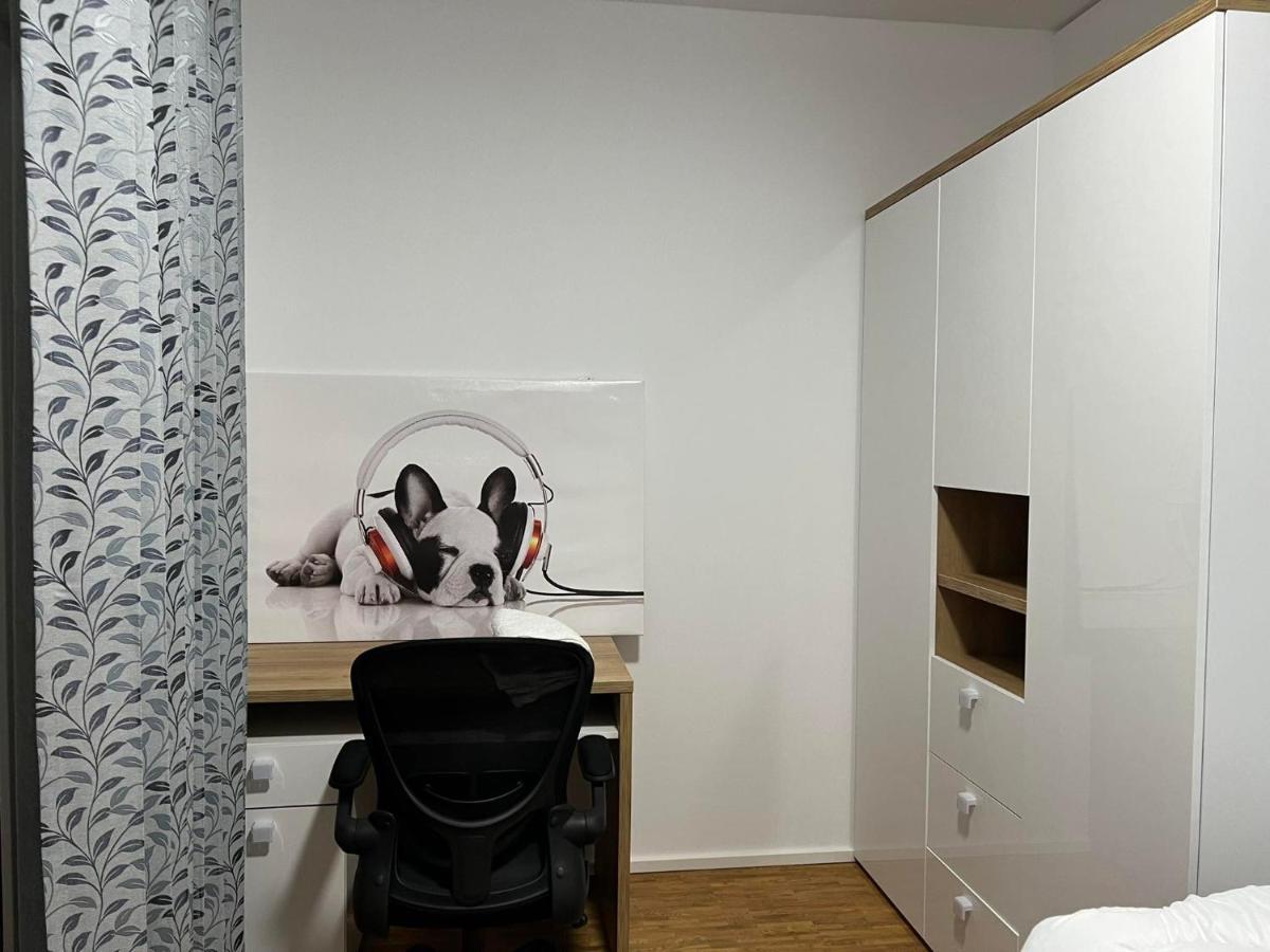 Three Bedroom Apartment In City Centre With A Grand Garden Frankfurt am Main Exterior foto